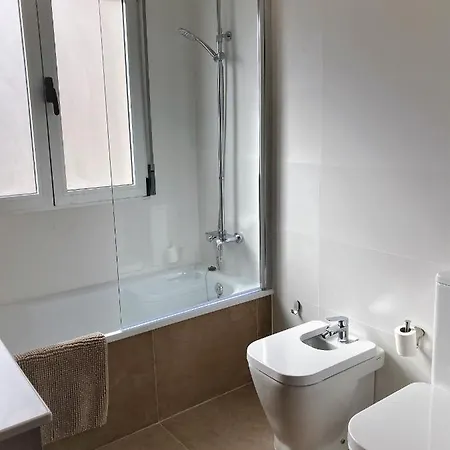 Large With Sea Views Apartment